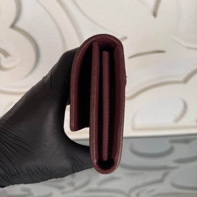 Louis Vuitton Capucines Wallet