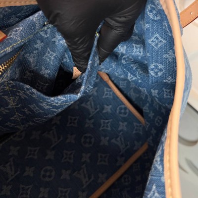 Louis Vuitton CarryAll MM