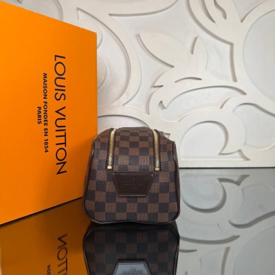 Louis Vuitton Dopp Kit Pouch