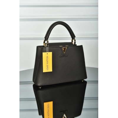 Louis Vuitton Capucines BB