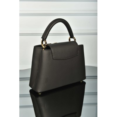 Louis Vuitton Capucines BB