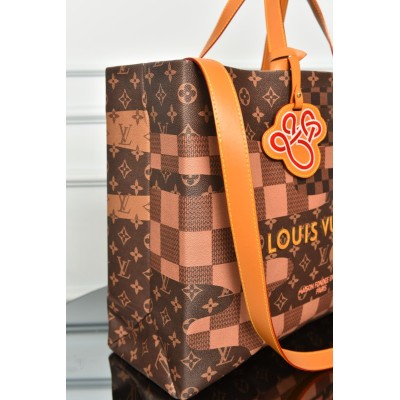 Louis Vuitton Shopper Tote MM