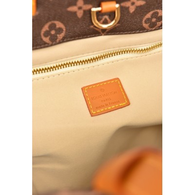 Louis Vuitton Shopper Tote MM