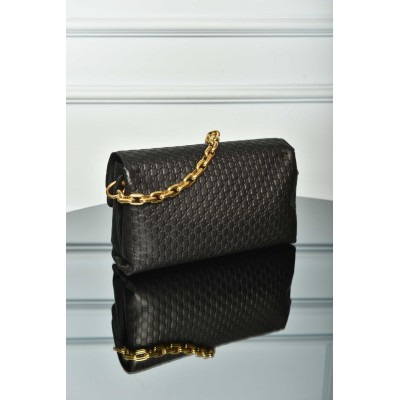 Gucci Shoulder Bag with Chain