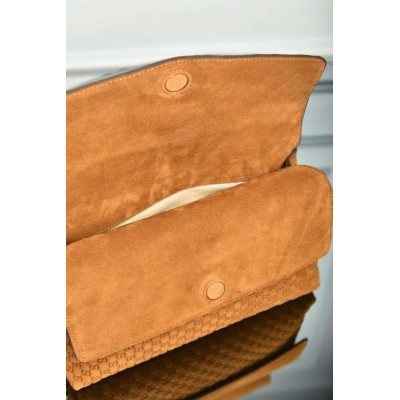 Gucci Shoulder Bag with Chain