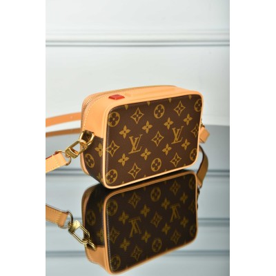 Louis Vuitton Baladeur Wearable Wallet