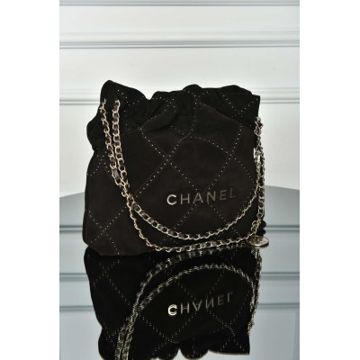 Chanel 22 Handbag