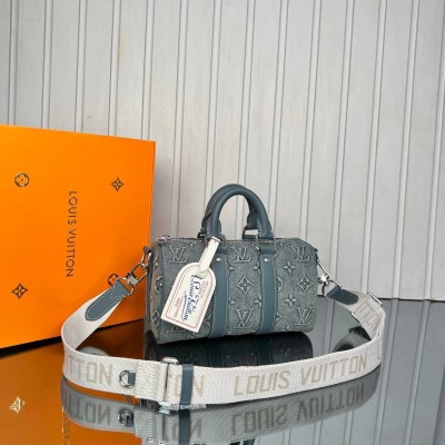 Louis Vuitton Keepall Bandouliere 25