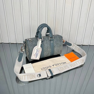 Louis Vuitton Keepall Bandouliere 25