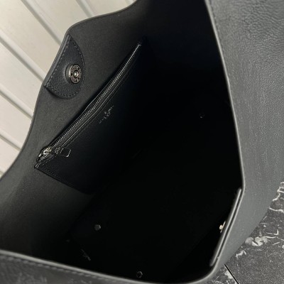 Louis Vuitton Carmel Mahina