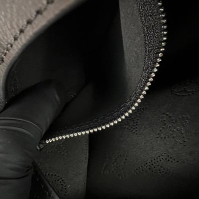 Louis Vuitton Carmel Mahina