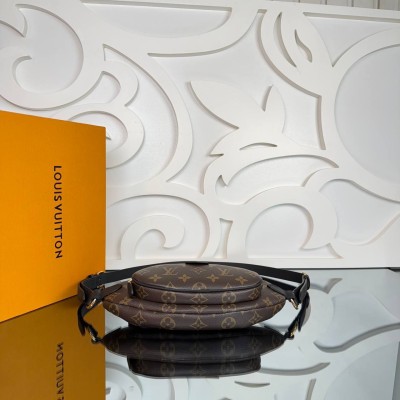 Louis Vuitton Keepit