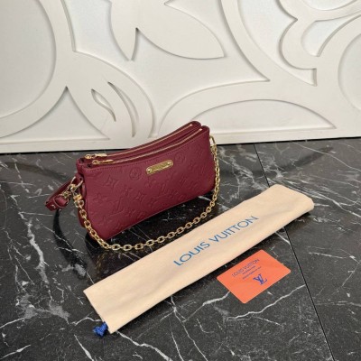 Louis Vuitton Pochette Liv