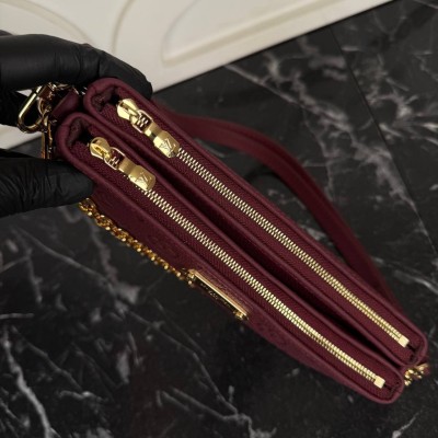 Louis Vuitton Pochette Liv