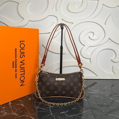 Louis Vuitton Pochette Liv