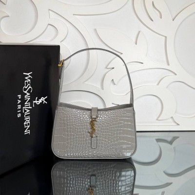 Saint Laurent LE 5 A 7 Hobo Bag