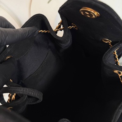 Chanel 25 Medium Handbag