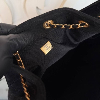 Chanel 25 Medium Handbag