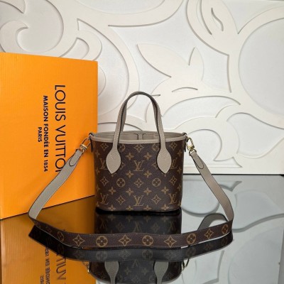 Louis Vuitton Neverfull Bandouliere Inside Out BB