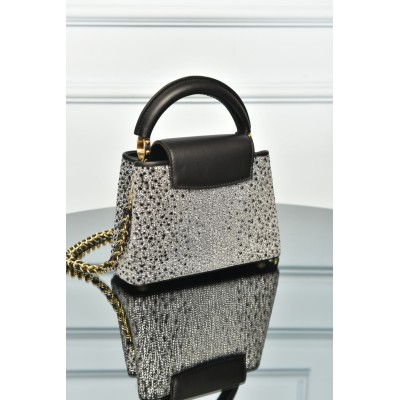 Louis Vuitton Capucines Mini