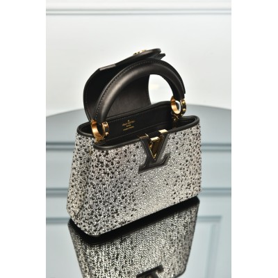 Louis Vuitton Capucines Mini