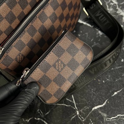 Louis Vuitton Trio Messenger
