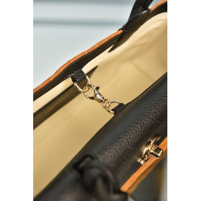 Chanel Small Shopping Bag