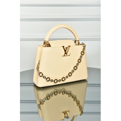 Louis Vuitton Capucines BB