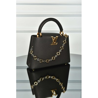 Louis Vuitton Capucines BB
