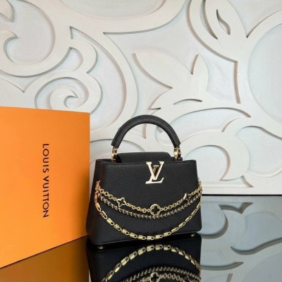 Louis Vuitton Capucines BB
