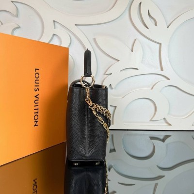 Louis Vuitton Capucines BB