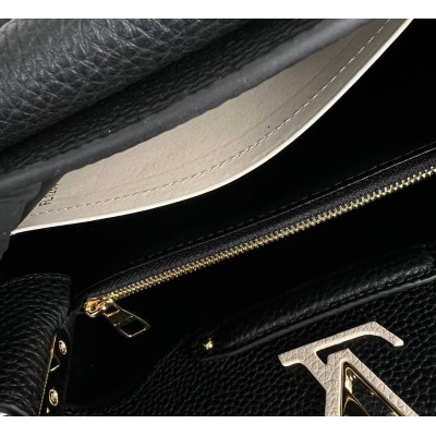 Louis Vuitton Capucines BB