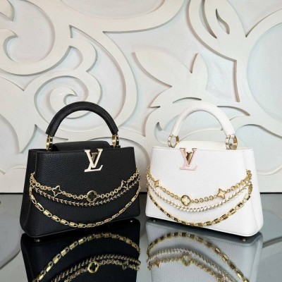 Louis Vuitton Capucines BB