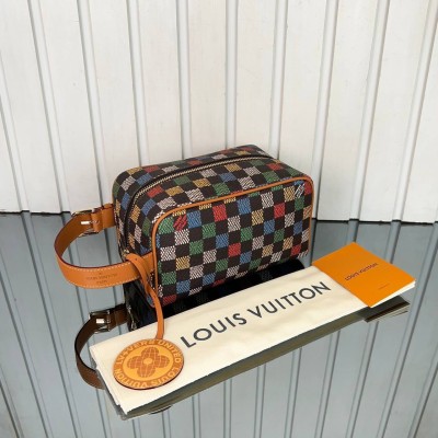 Louis Vuitton Locker Dopp Kit