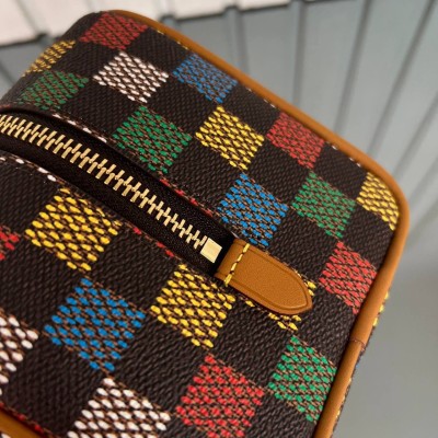 Louis Vuitton Locker Dopp Kit