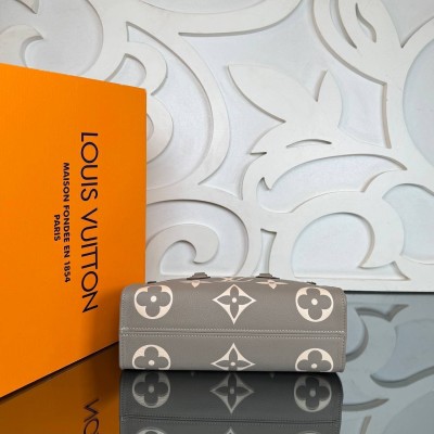 Louis Vuitton OnTheGo East West