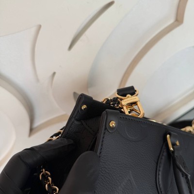 Louis Vuitton OnTheGo East West