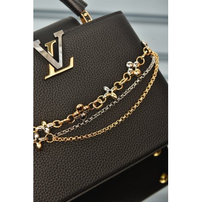 Louis Vuitton Capucines BB