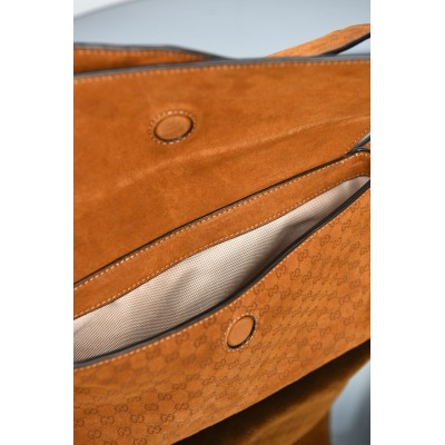 Gucci Shoulder Bag with Chain