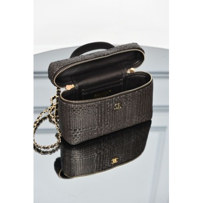 Chanel Vanity With Chain