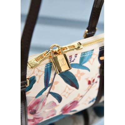 Louis Vuitton Squire East West
