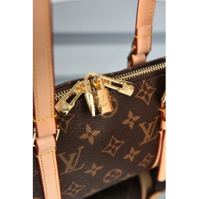 Louis Vuitton Squire East West