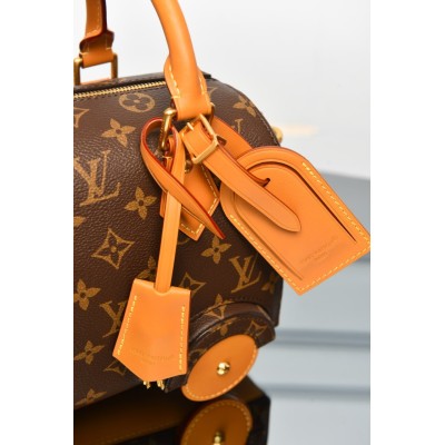 Louis Vuitton Rickshaw Wearable Wallet