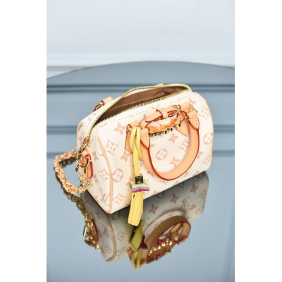 Louis Vuitton Speedy 18