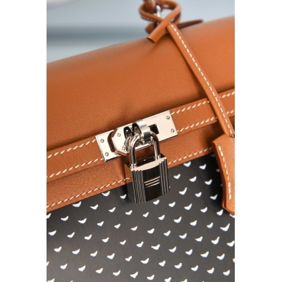 Hermes Kelly Wood