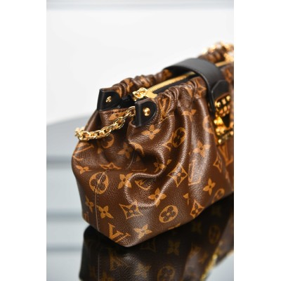 Louis Vuitton Pochette Sling PM
