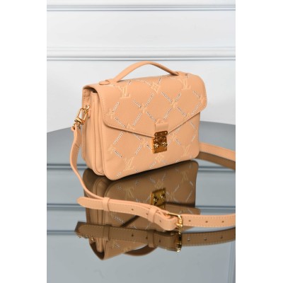 Louis Vuitton Pochette Metis