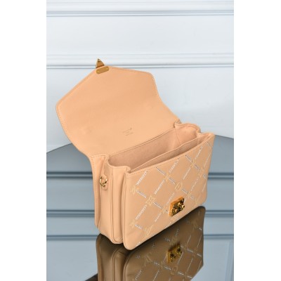 Louis Vuitton Pochette Metis