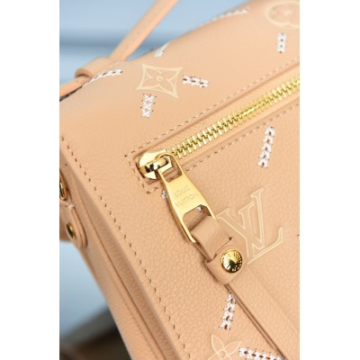 Louis Vuitton Pochette Metis