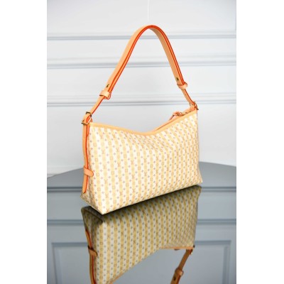 Louis Vuitton CarryAll East West